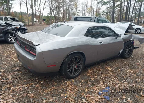 2015 Dodge Challenger Srt 392 from USA, damaged, VIN 2C3CDZDJ8FH892614